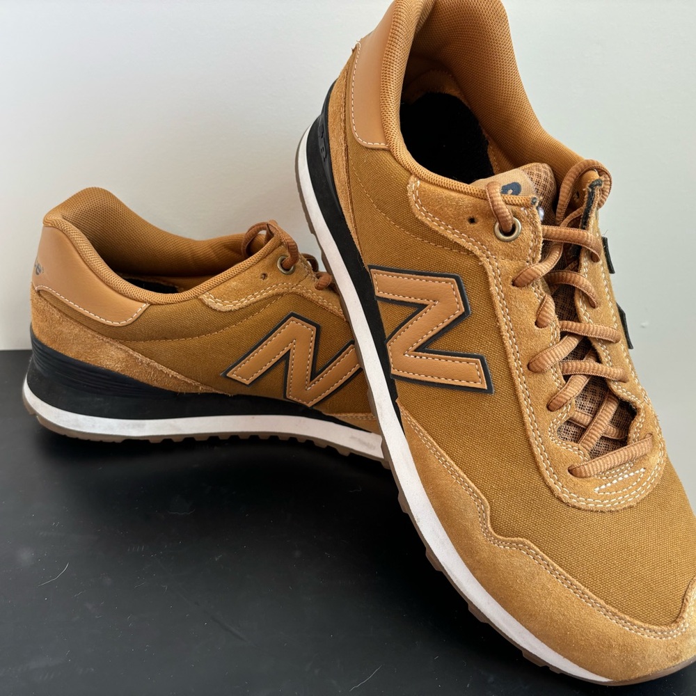 New Balance Tan and Black Sneakers Suede Mesh Casual